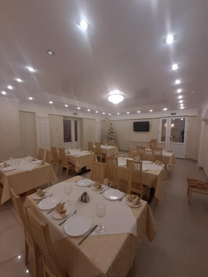Hotel Vetraz ヴィーツェプスク エクステリア 写真