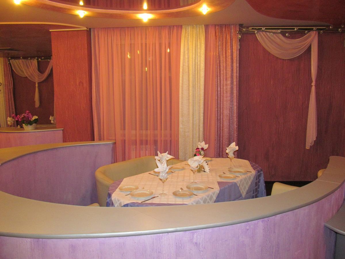 Hotel Vetraz ヴィーツェプスク エクステリア 写真