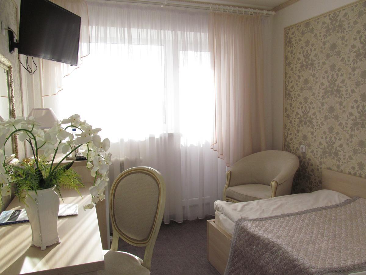 Hotel Vetraz ヴィーツェプスク エクステリア 写真