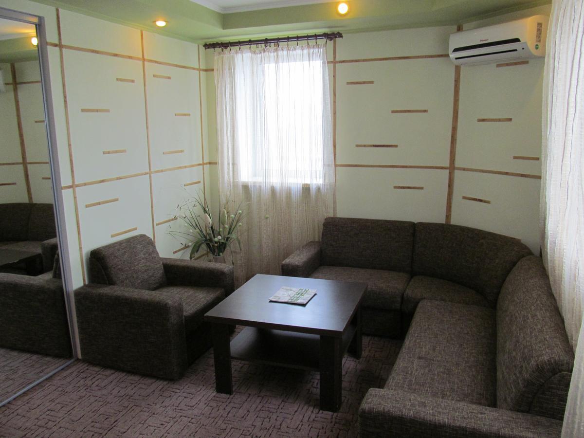 Hotel Vetraz ヴィーツェプスク エクステリア 写真
