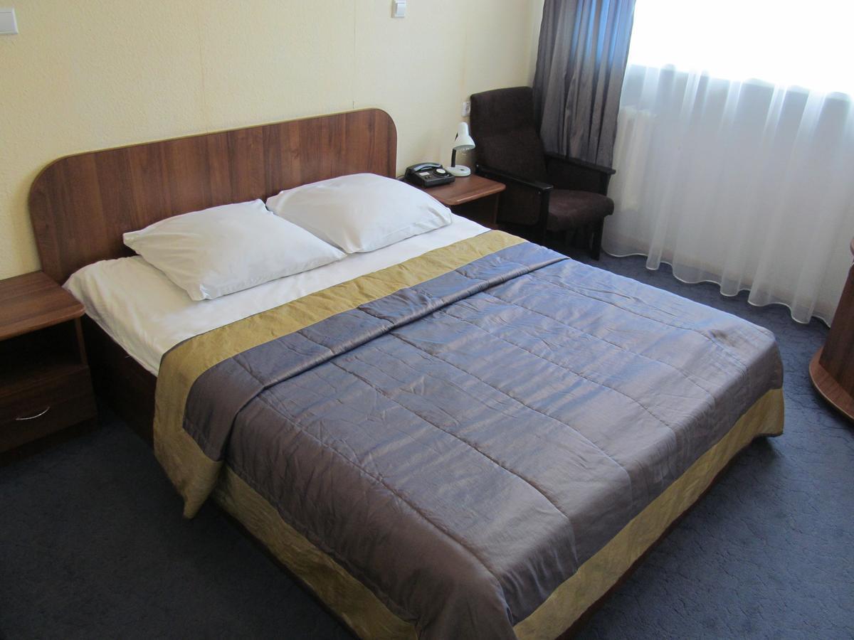 Hotel Vetraz ヴィーツェプスク エクステリア 写真